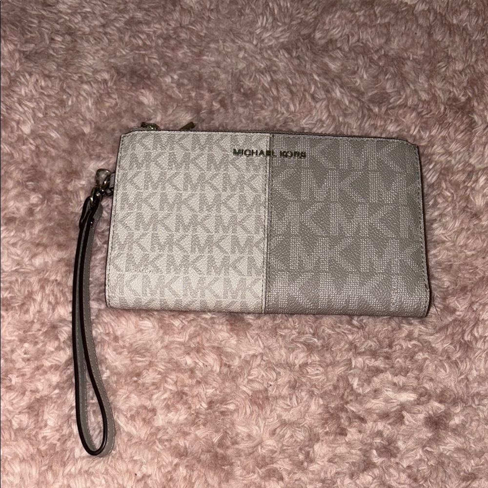 Michael Kors Gray Wristlet